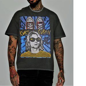 Kurt Cobain Sunglasses Converse Shoes Striped T-Shirt punk rock T-Shirt L NWT